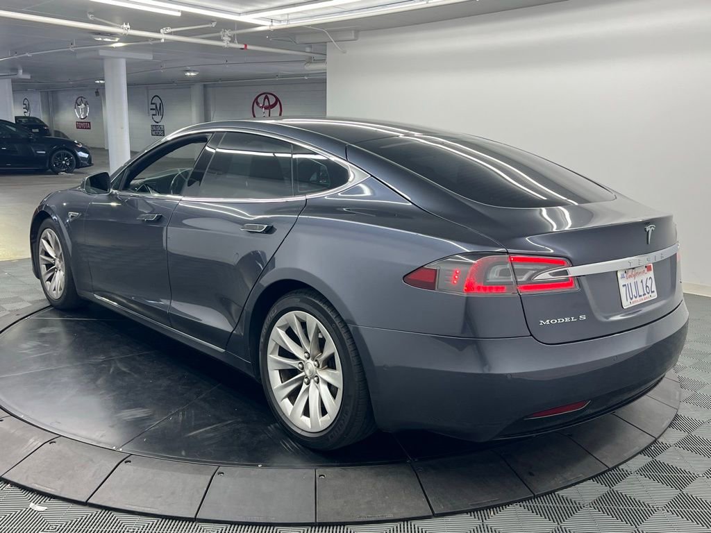 Used 2016 Tesla Model S 60 RWD image 4
