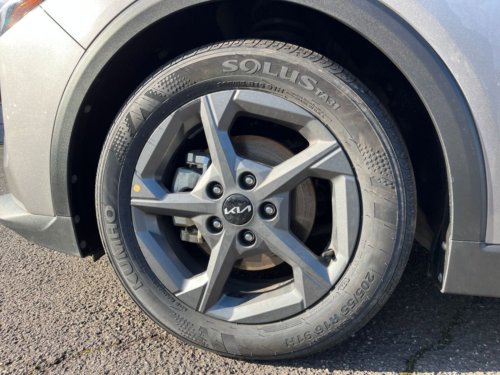 Used 2025 Kia K4 LXS image 29