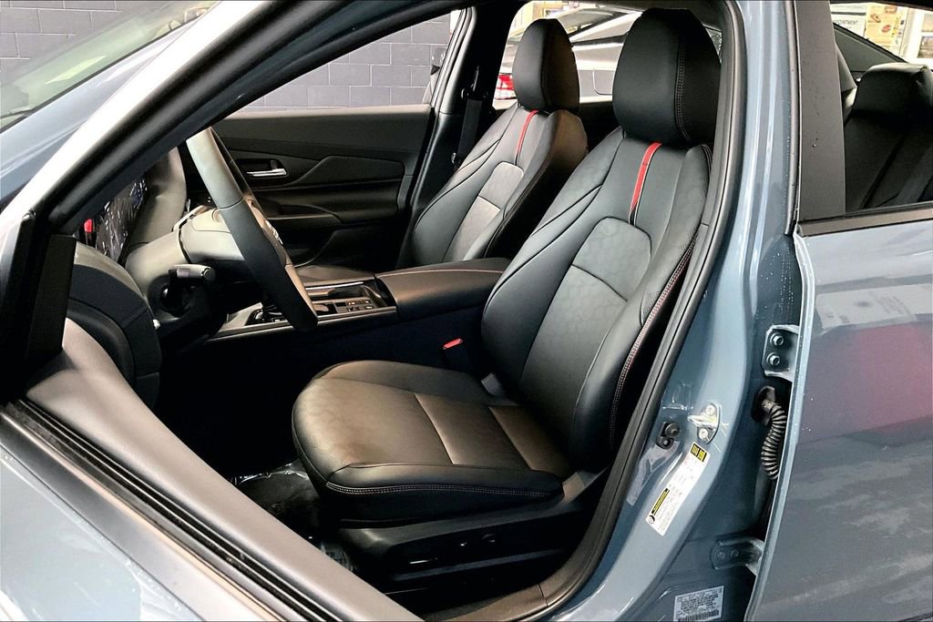 New 2026 Nissan Sentra SR w/ SR Premium Package image 9