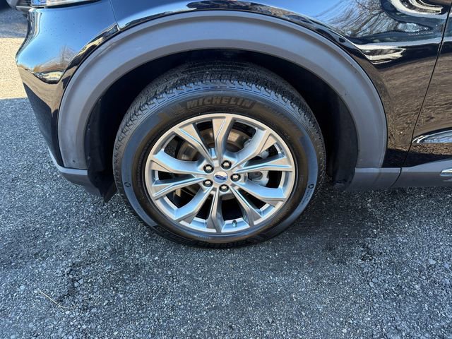 Used 2022 Ford Explorer XLT w/ Equipment Group 202A image 24