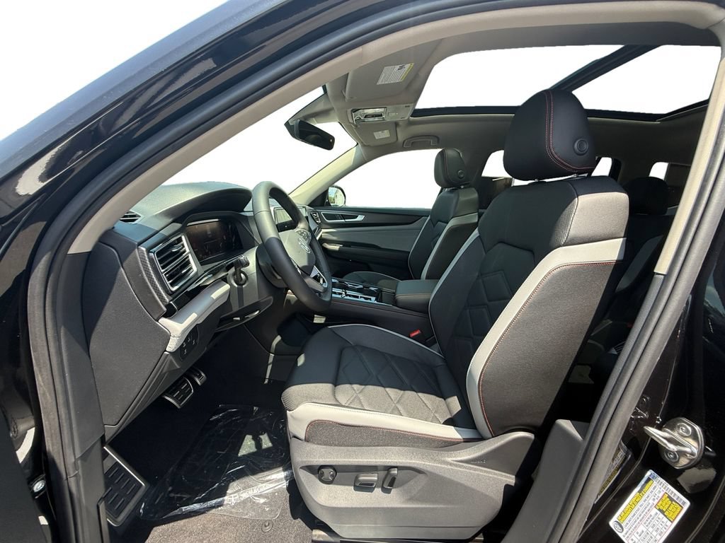 New 2026 Volkswagen Atlas Peak Edition AWD/4WD image 9