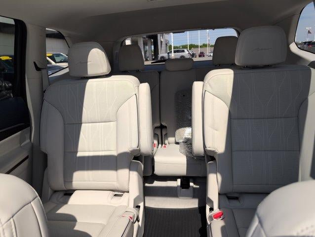 New 2026 Buick Enclave Avenir w/ Super Cruise Package AWD/4WD image 28