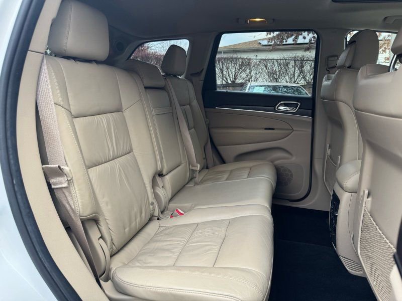 Used 2014 Jeep Grand Cherokee Limited image 19