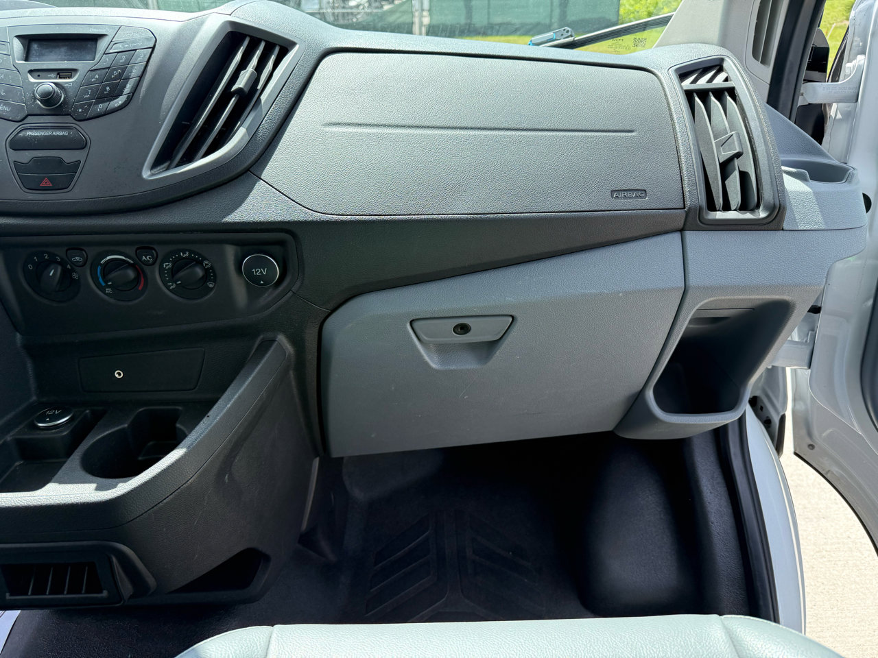 Used 2019 Ford Transit 250 148 Medium Roof image 19