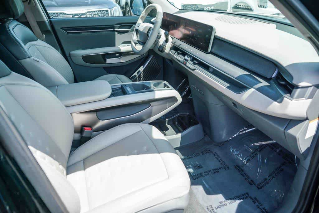 Certified 2024 Kia EV9 Wind AWD/4WD image 15