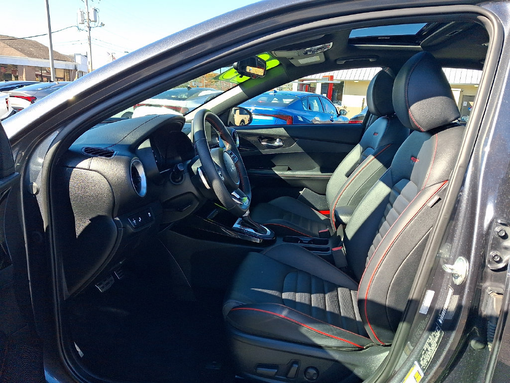 Used 2023 Kia Forte GT w/ GT2 Package FWD image 15
