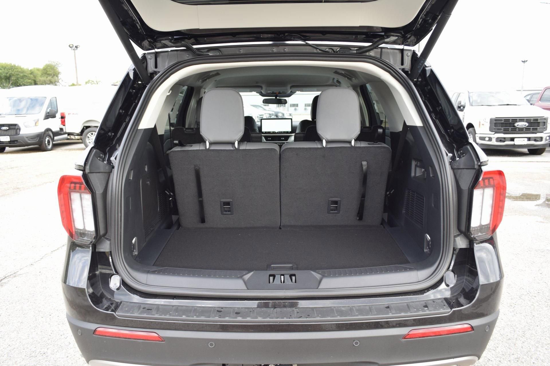 New 2026 Ford Explorer Active w/ Active Comfort Package image 22