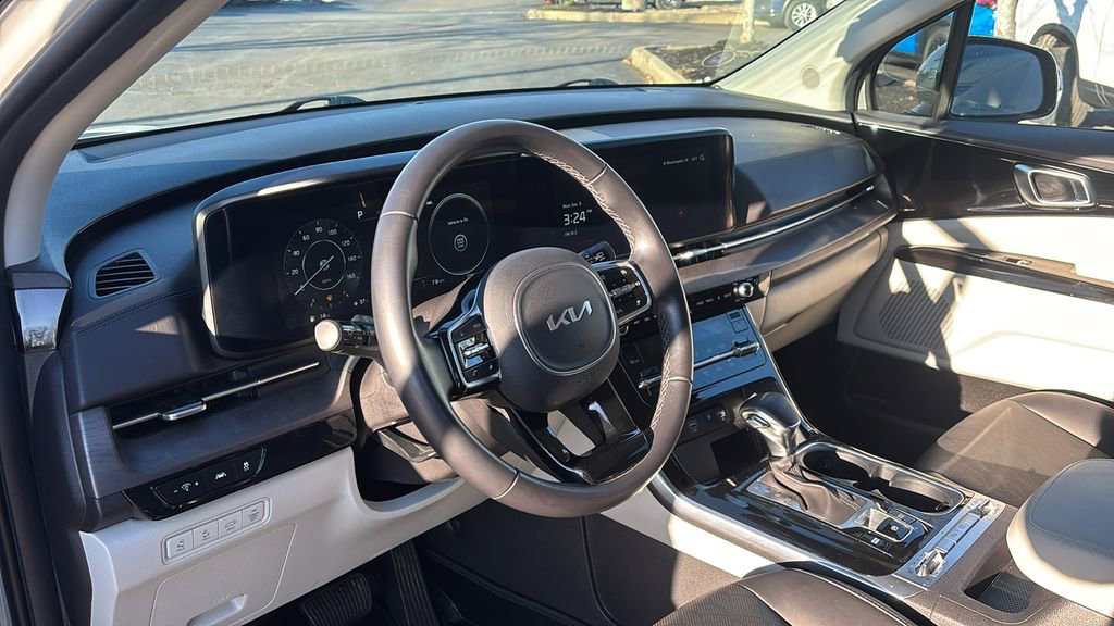 Used 2024 Kia Carnival SX image 23