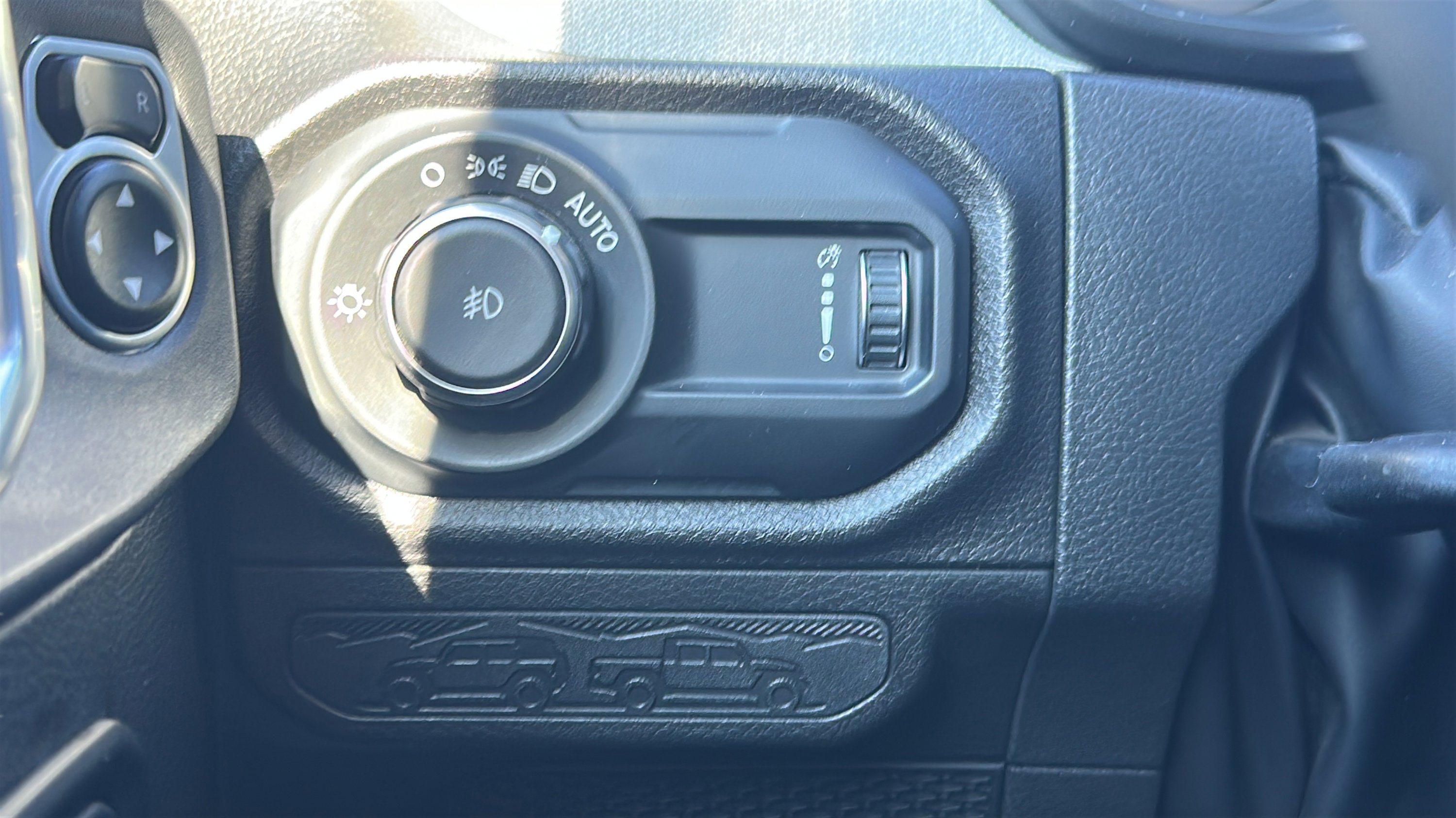 Used 2024 Jeep Wrangler Unlimited Sport image 36