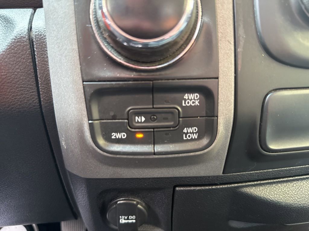 Used 2017 RAM 1500 Express image 28