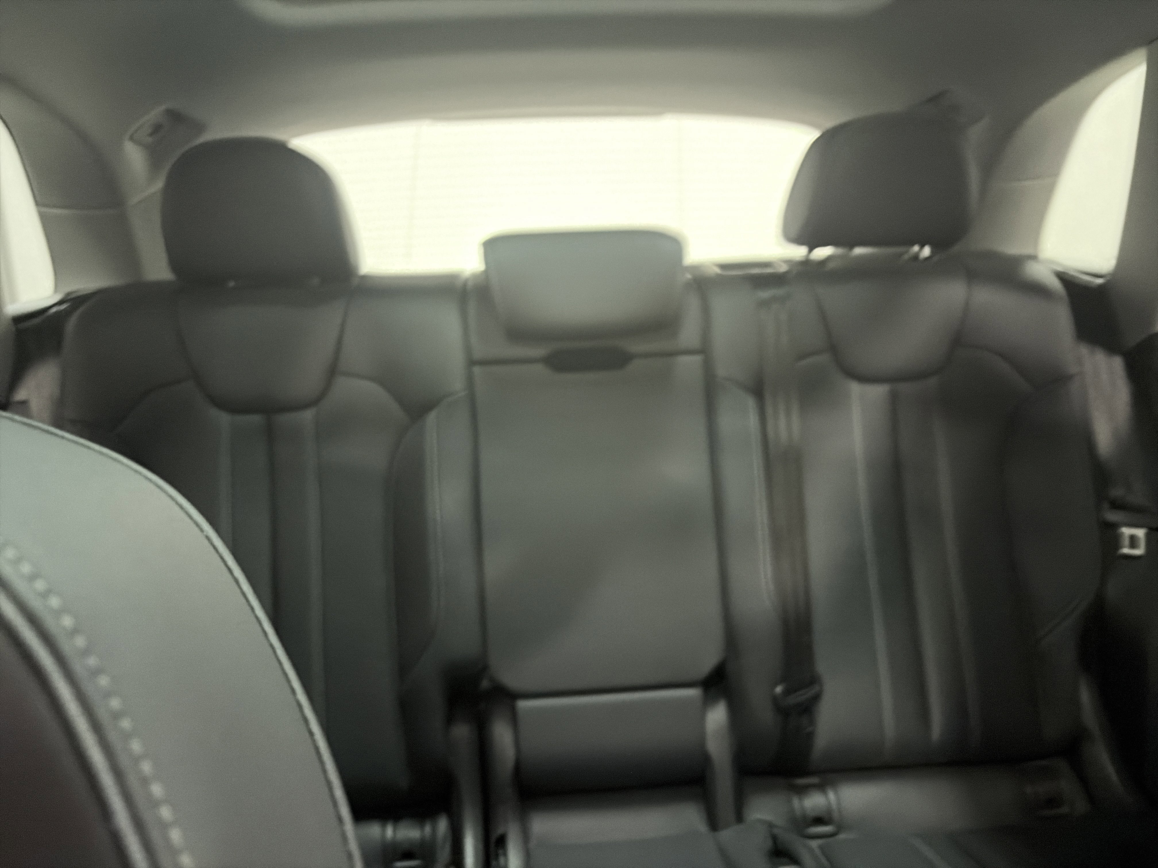 Used 2023 Audi Q5 2.0T Prestige w/ Prestige Package image 37