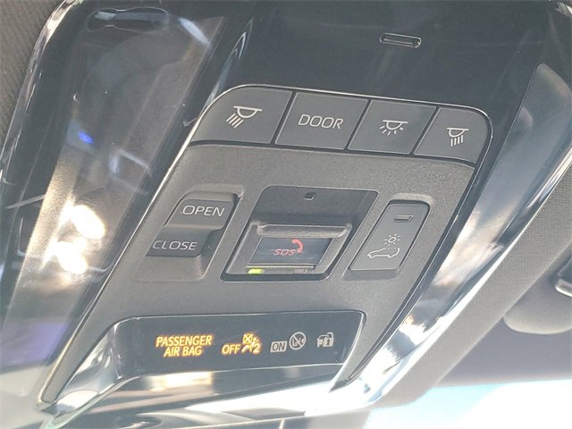 Used 2024 Toyota Venza Limited image 25