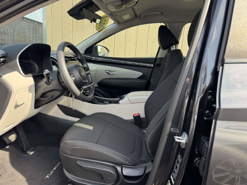 Used 2024 Hyundai Tucson SE FWD image 16