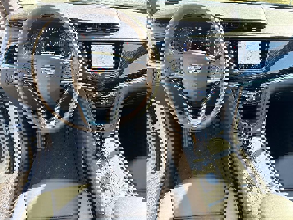 New 2025 Cadillac XT6 Premium Luxury w/ Technology Package image 10