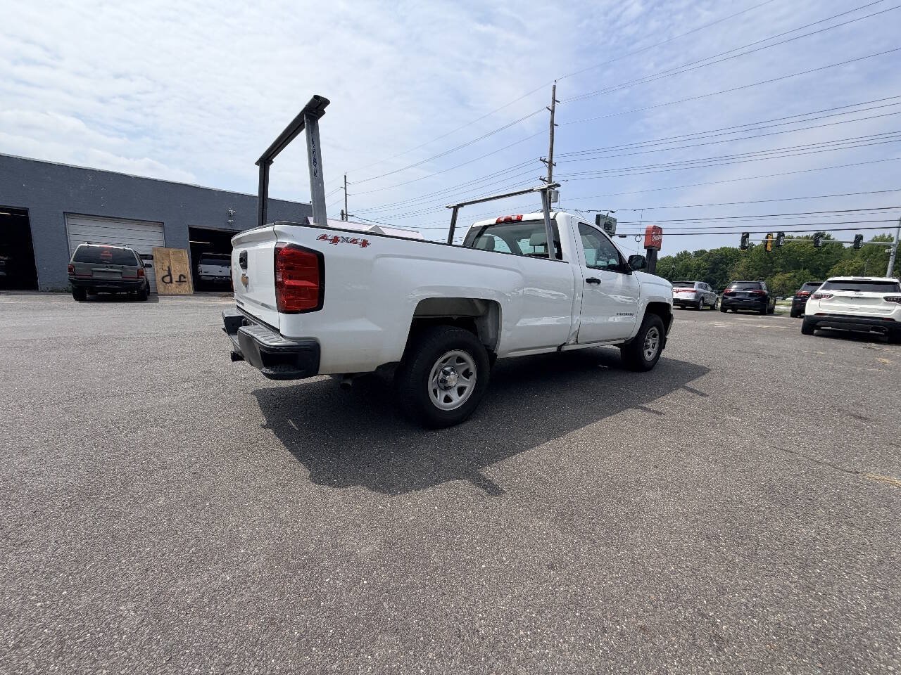 Used 2017 Chevrolet Silverado 1500 W/T w/ Trailering Package AWD/4WD image 22