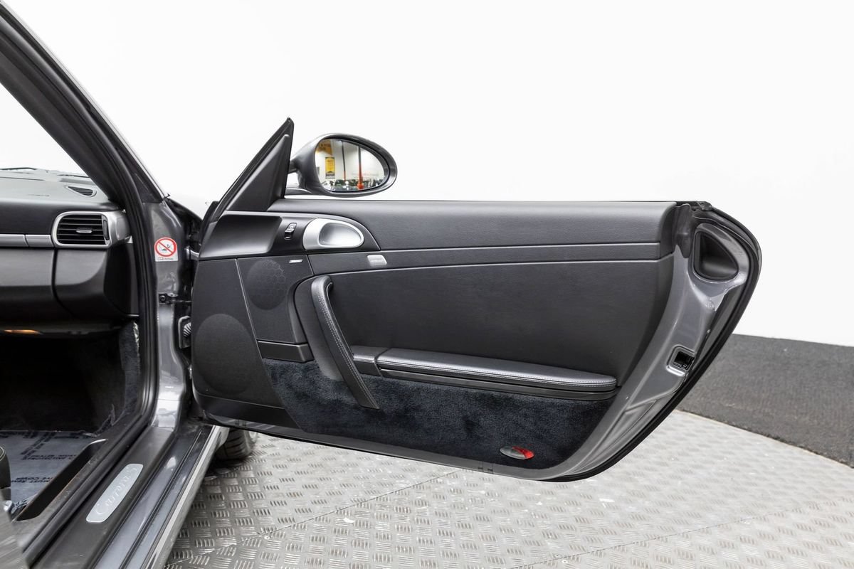 Used 2011 Porsche 911 Carrera S RWD image 14
