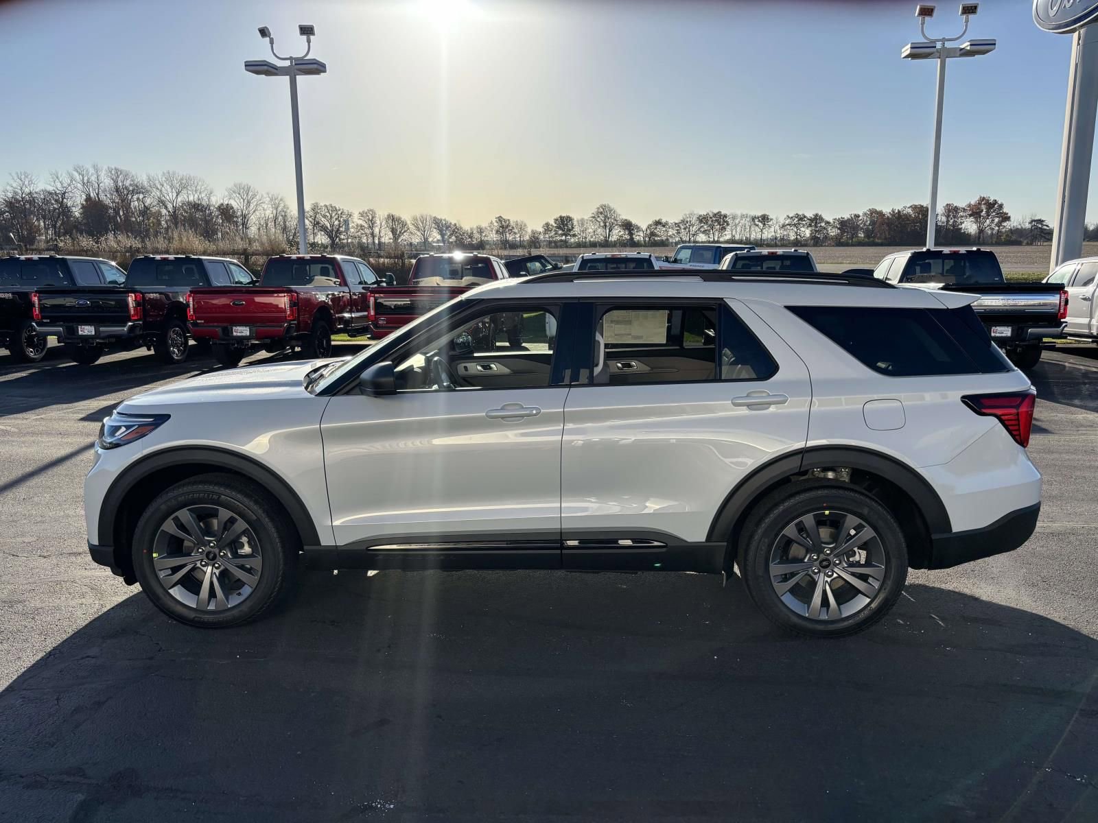 New 2026 Ford Explorer Active w/ Active Comfort Package image 4