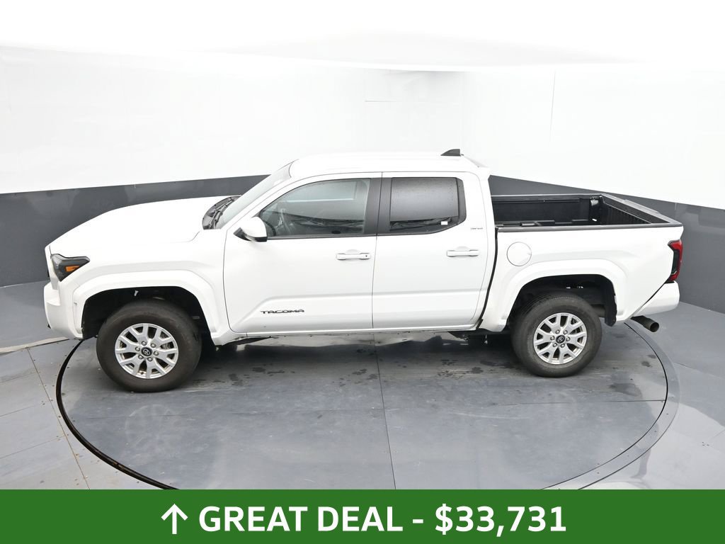Used 2024 Toyota Tacoma SR5 AWD/4WD image 30