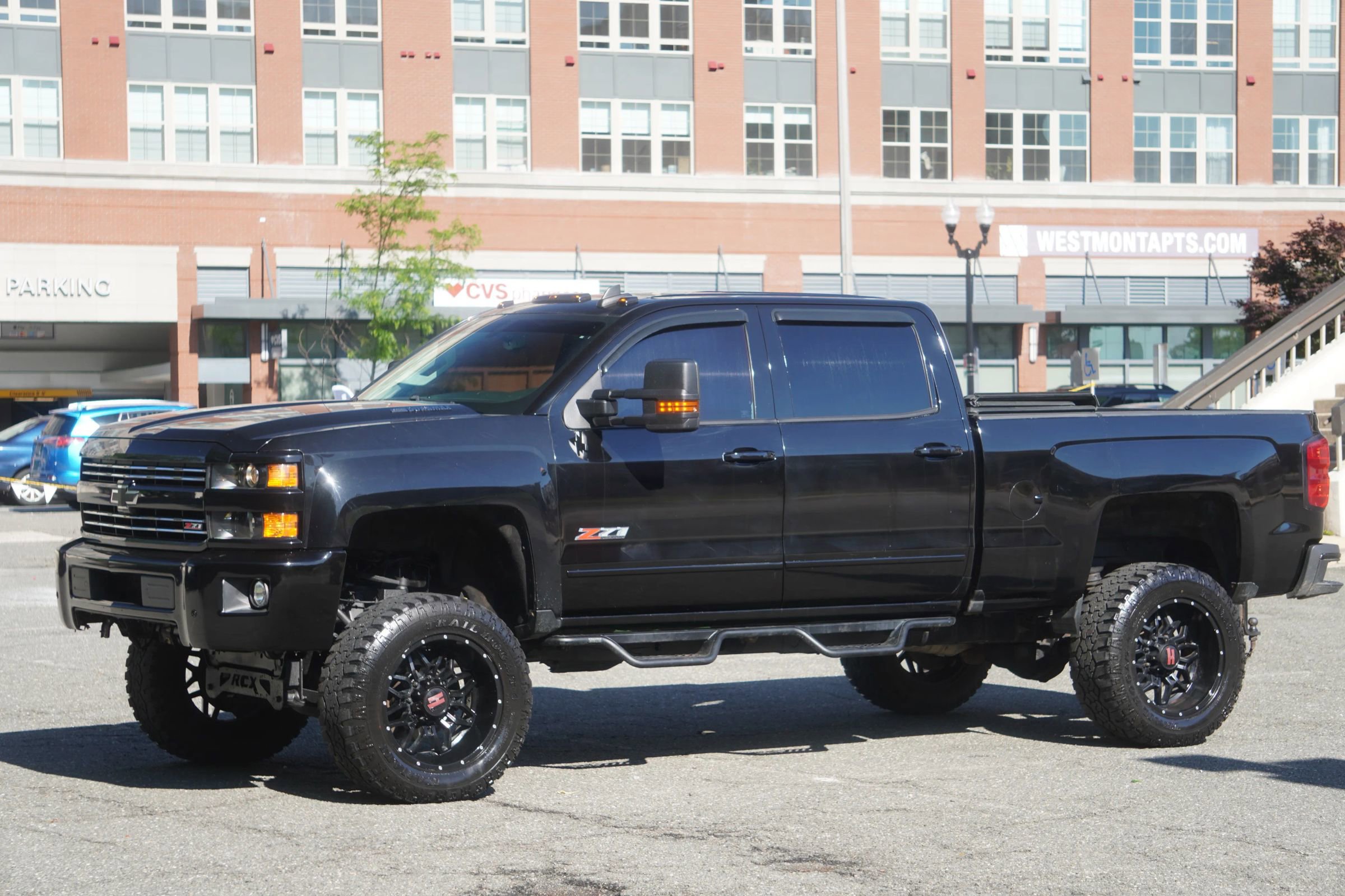 Used 2016 Chevrolet Silverado 2500 LT w/ Midnight Edition AWD/4WD image 2