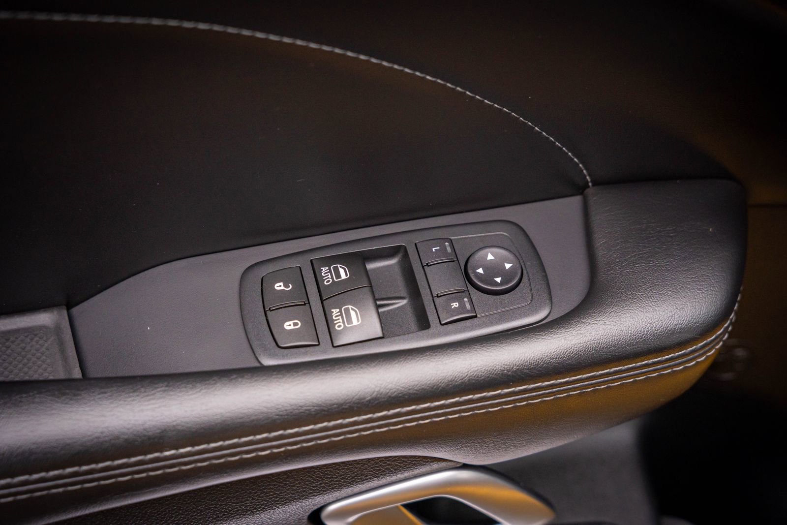 Used 2017 Dodge Challenger GT w/ Driver Convenience Group image 13