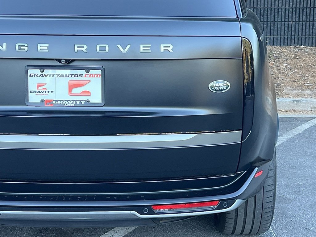 Used 2023 Land Rover Range Rover SE image 15