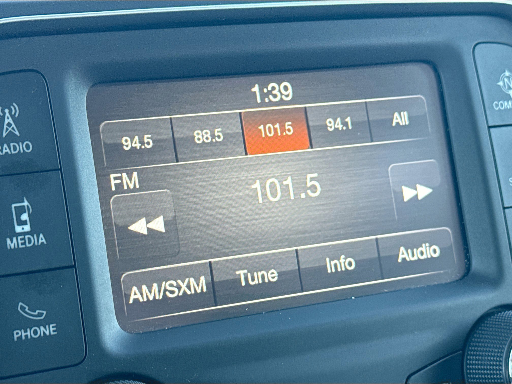 Used 2024 RAM 1500 Classic SLT image 27