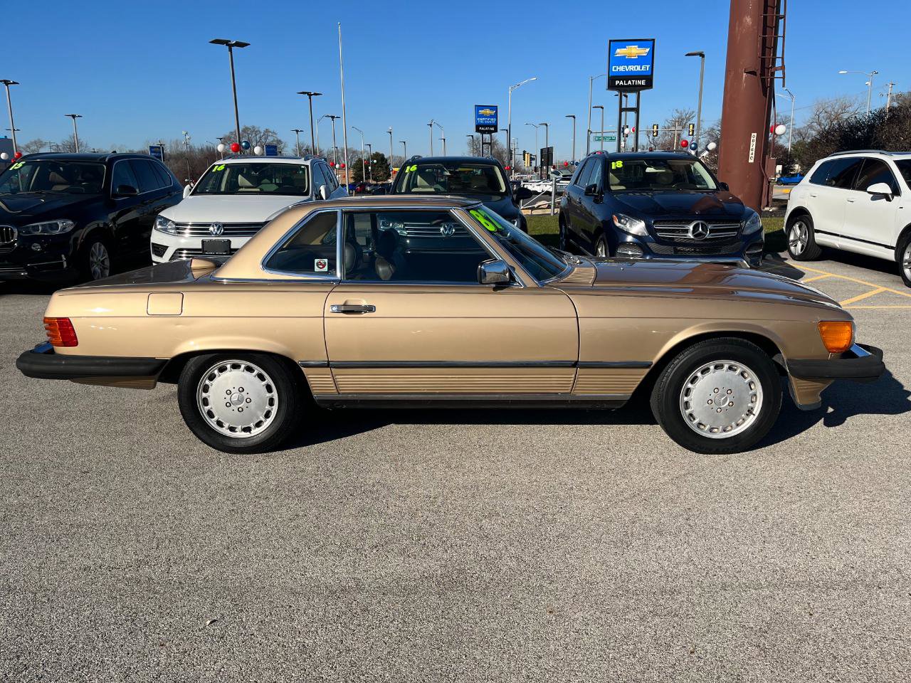 Used 1987 Mercedes-Benz 560 SL image 6