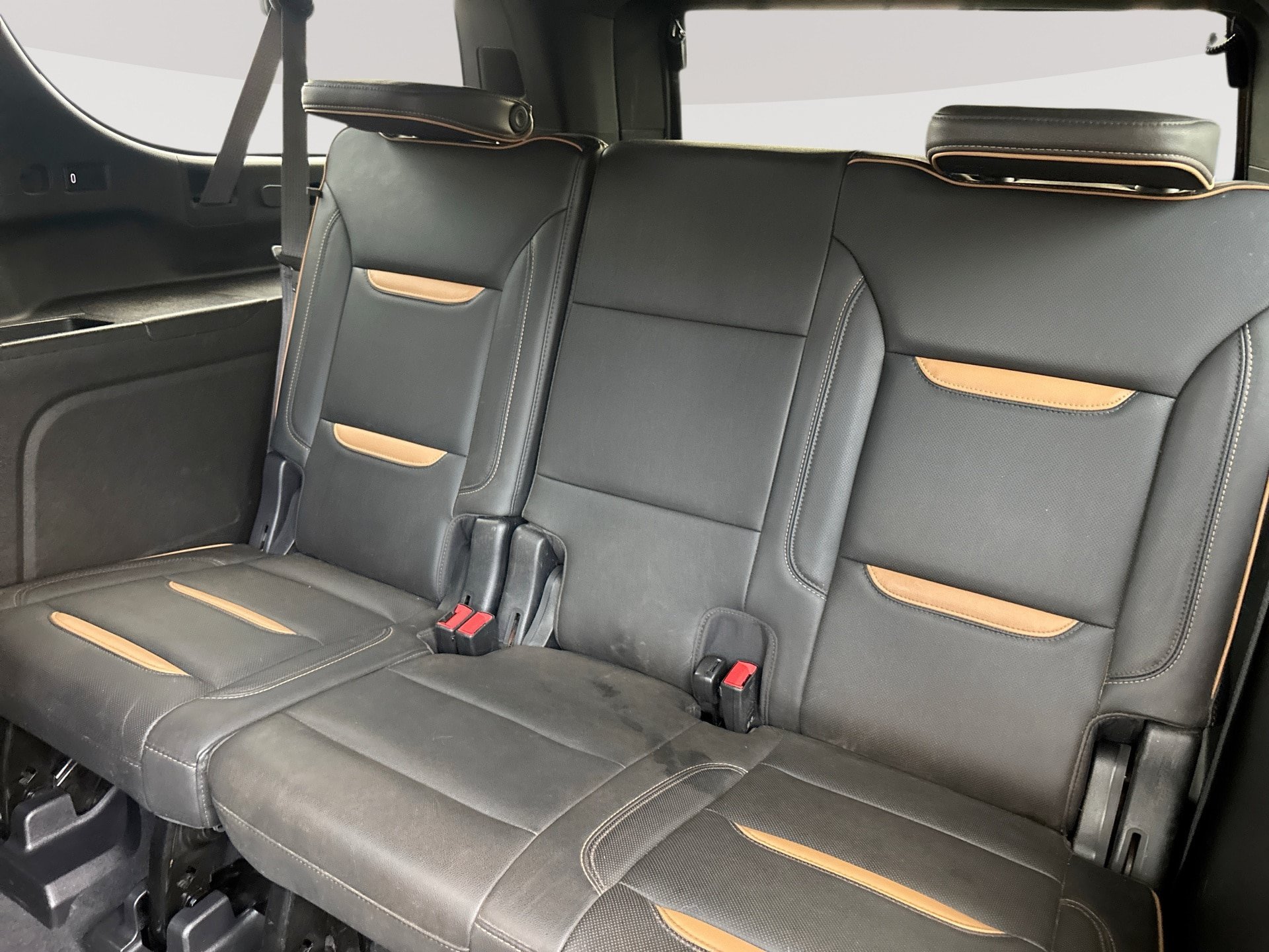 Used 2021 GMC Yukon XL AT4 w/ AT4 Premium Package AWD/4WD image 27