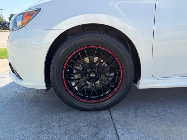 Used 2018 Nissan Sentra SR w/ SR Midnight Edition Package FWD image 4