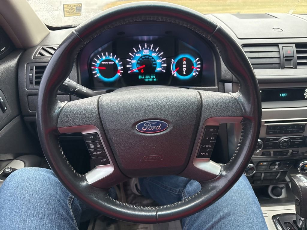 Used 2012 Ford Fusion SEL image 39