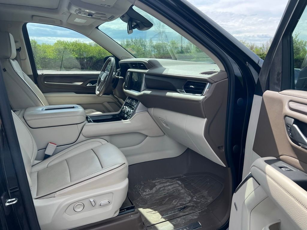 Used 2023 GMC Yukon Denali image 10
