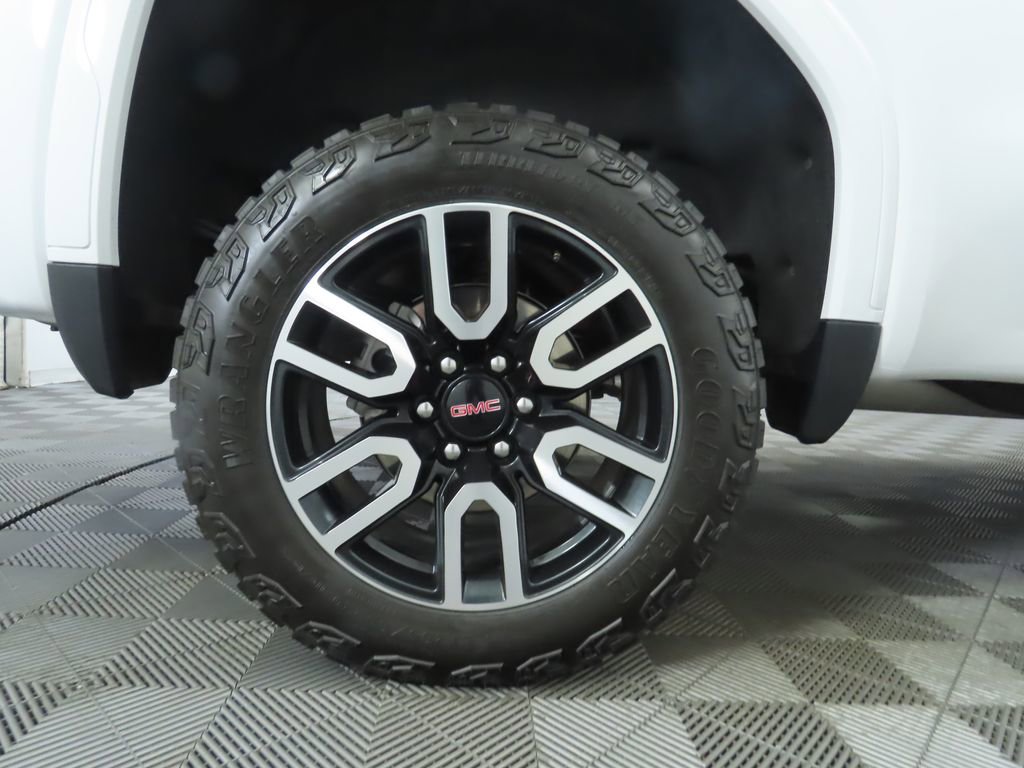 Used 2023 GMC Sierra 1500 AT4 w/ AT4 Premium Package image 33