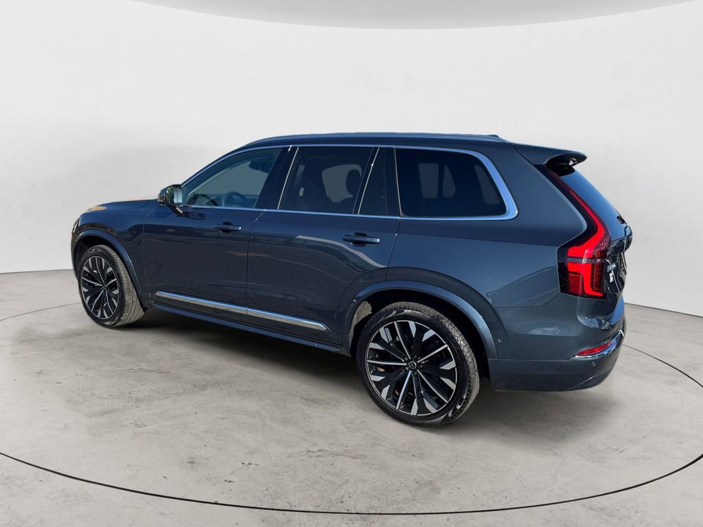 Used 2025 Volvo XC90 B5 Plus image 4
