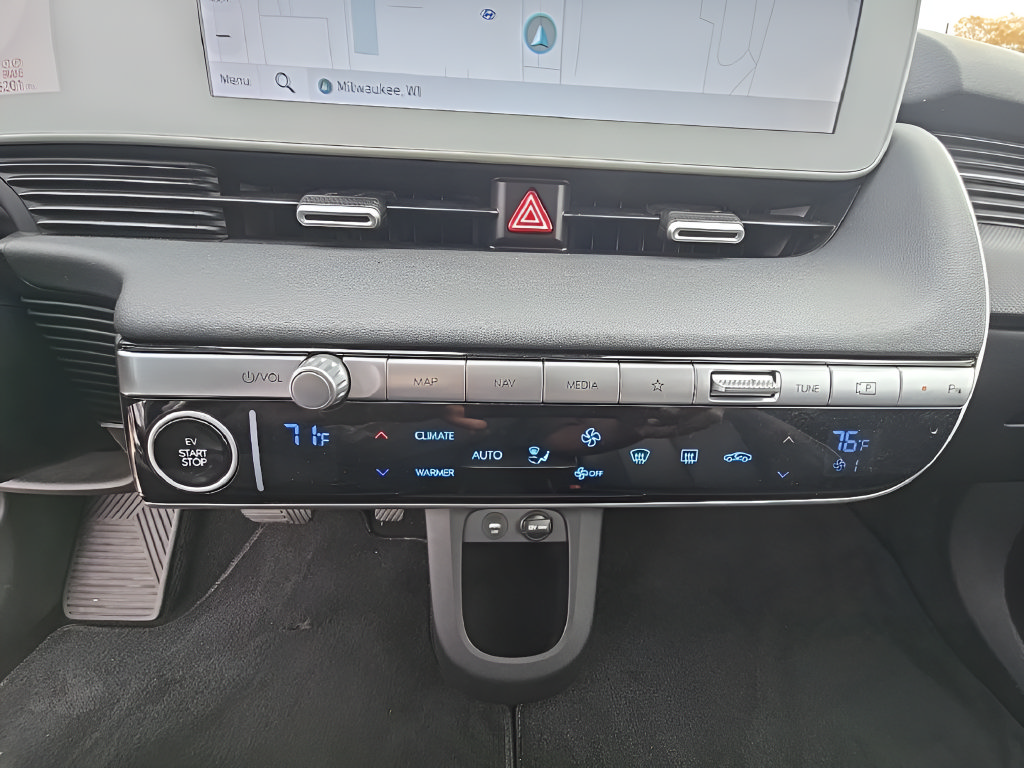 Certified 2023 Hyundai Ioniq 5 SEL w/ Cargo Package AWD/4WD image 35