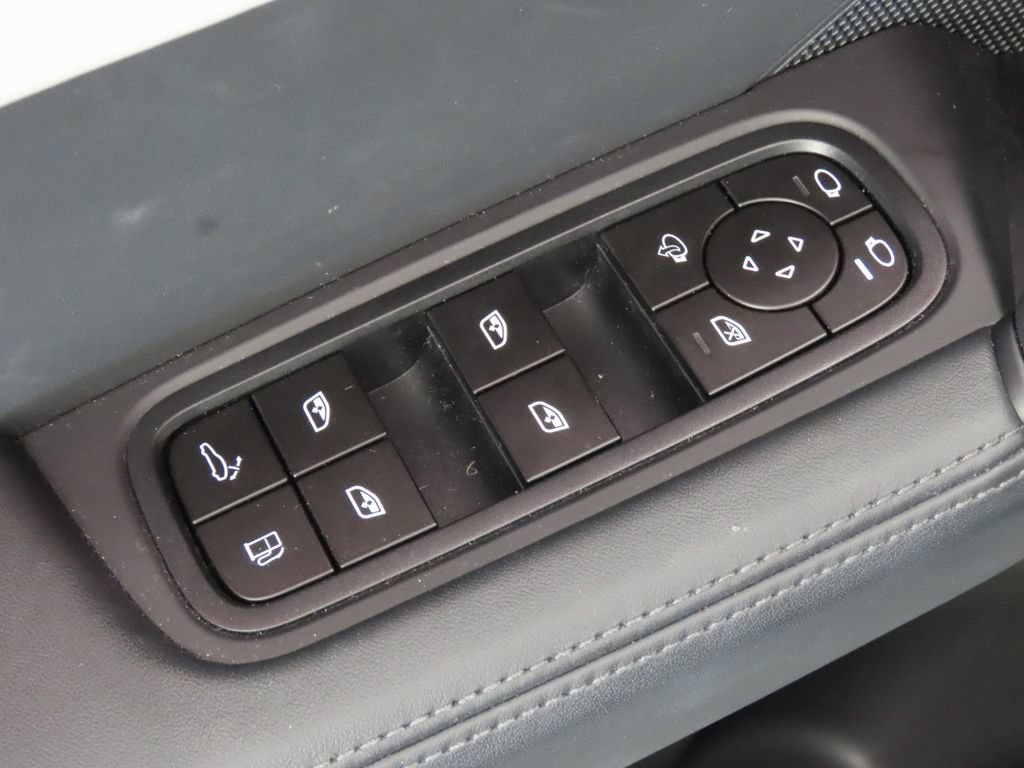 Certified 2026 Porsche Cayenne E-Hybrid AWD/4WD image 39