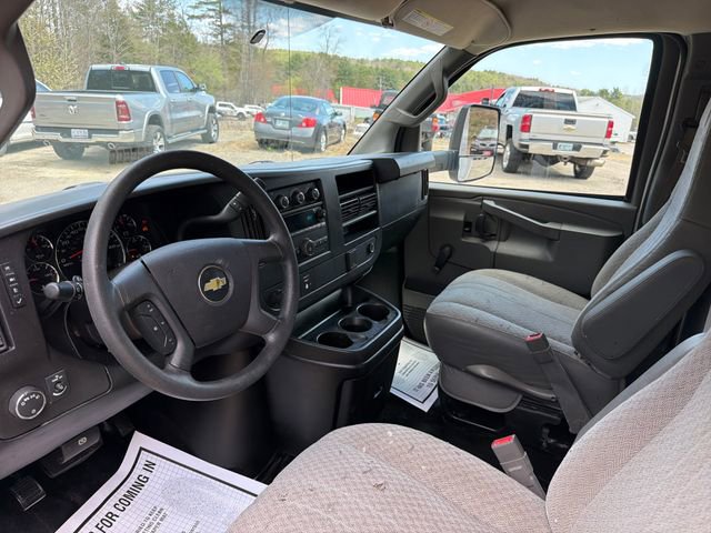 Used 2017 Chevrolet Express 3500 RWD image 10
