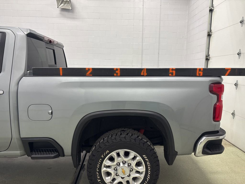 Used 2024 Chevrolet Silverado 2500 LTZ w/ LTZ Convenience Package image 10