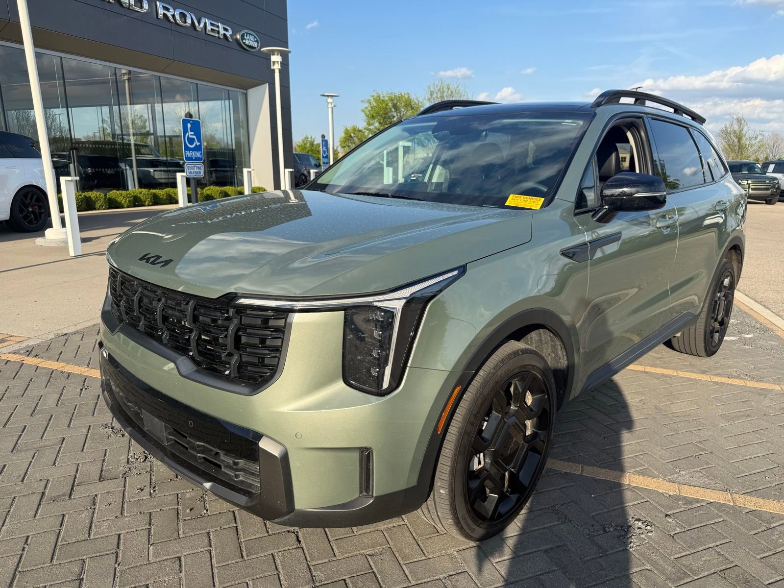 Used 2025 Kia Sorento X-Line EX image 1