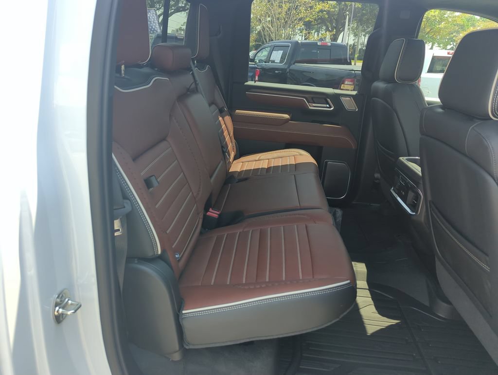 Used 2026 GMC Sierra 3500 Denali Ultimate AWD/4WD image 33