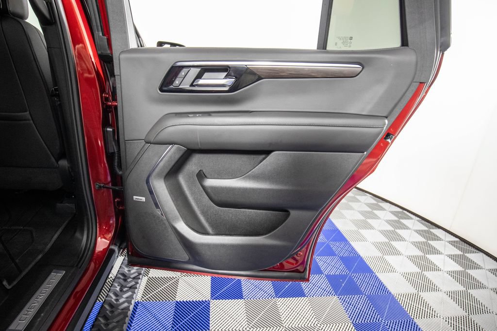 Used 2026 Chevrolet Tahoe Z71 w/ Z71 Off-Road Package AWD/4WD image 19