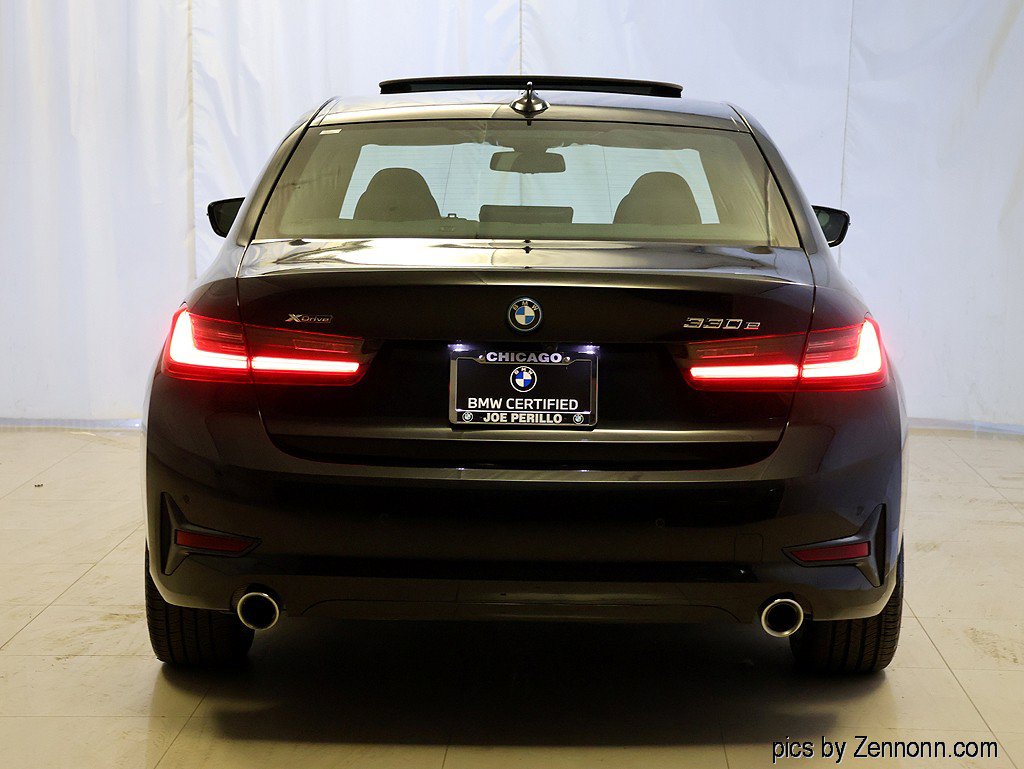 Used 2022 BMW 330e xDrive w/ Premium Package AWD/4WD image 7