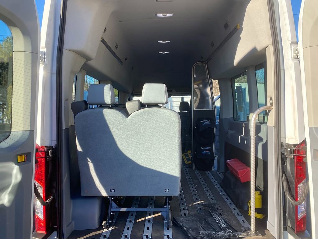 Used 2019 Ford Transit 350 XL image 30