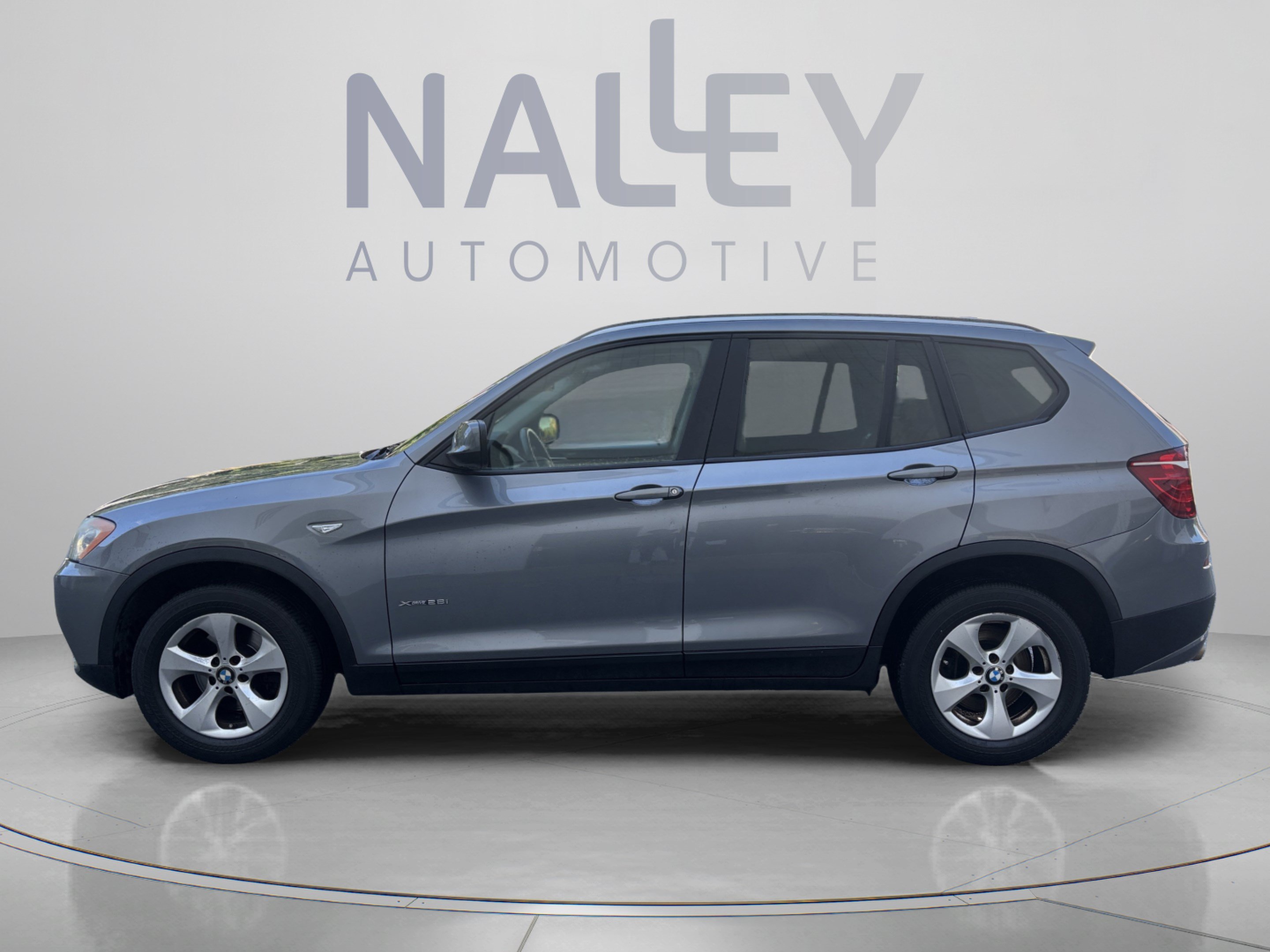 Used 2011 BMW X3 xDrive28i AWD/4WD image 2