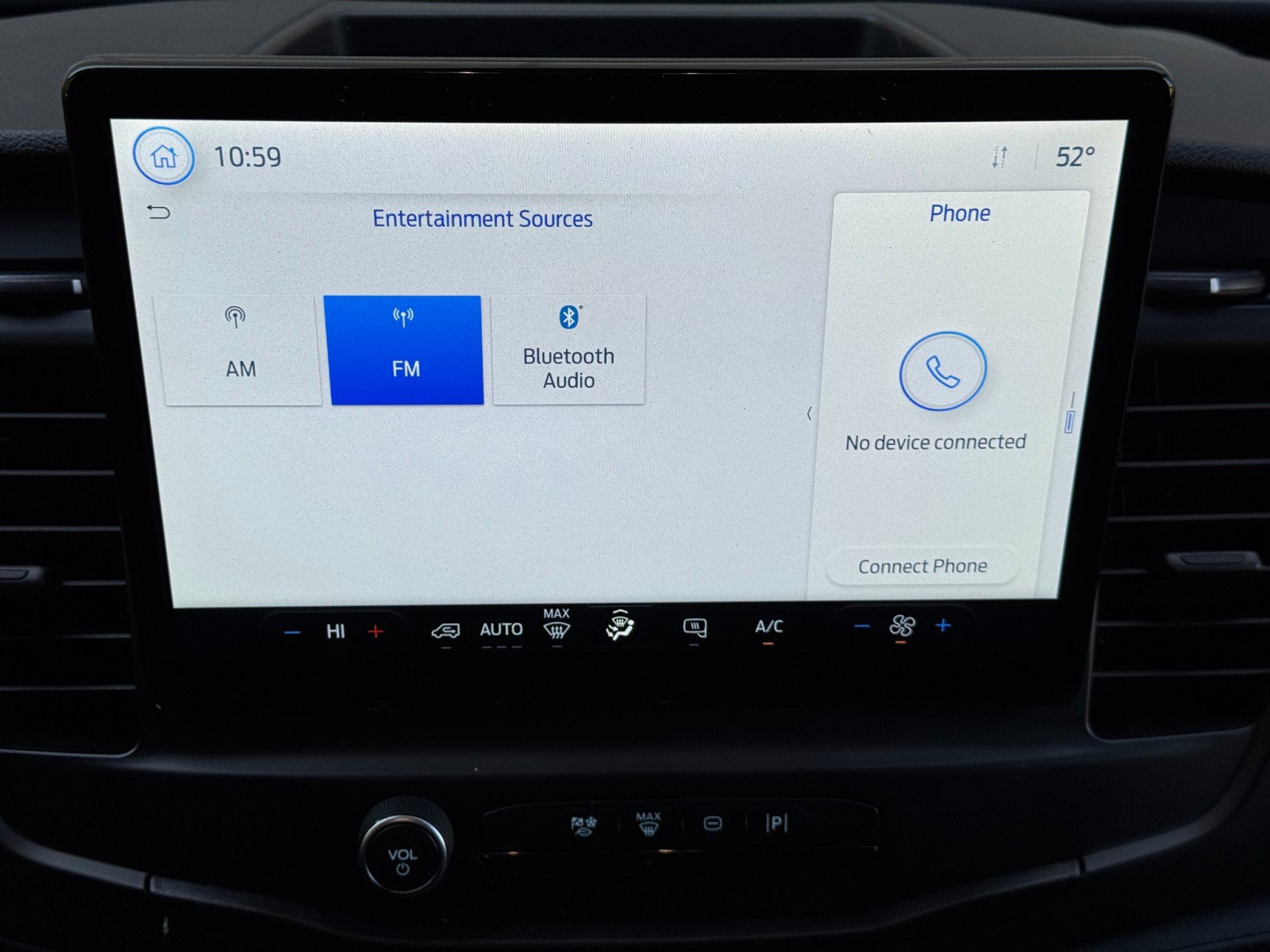 Used 2022 Ford E-Transit Medium Roof w/ Load Area Protection Package image 23