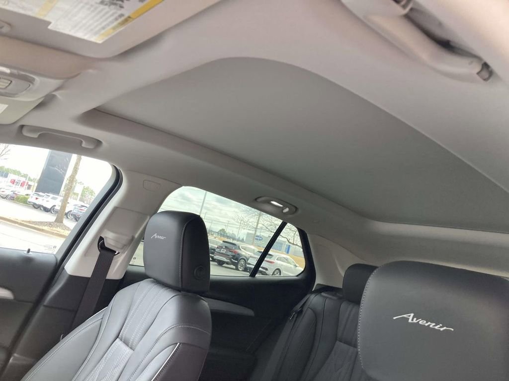 Used 2025 Buick Envision Avenir image 13