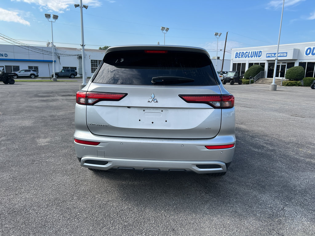 Used 2022 Mitsubishi Outlander SEL Black Edition FWD image 5