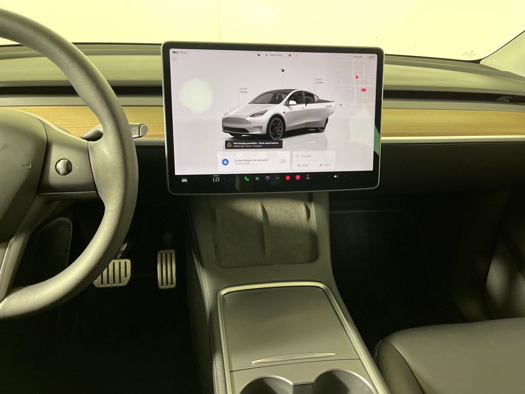Used 2022 Tesla Model Y Performance image 16
