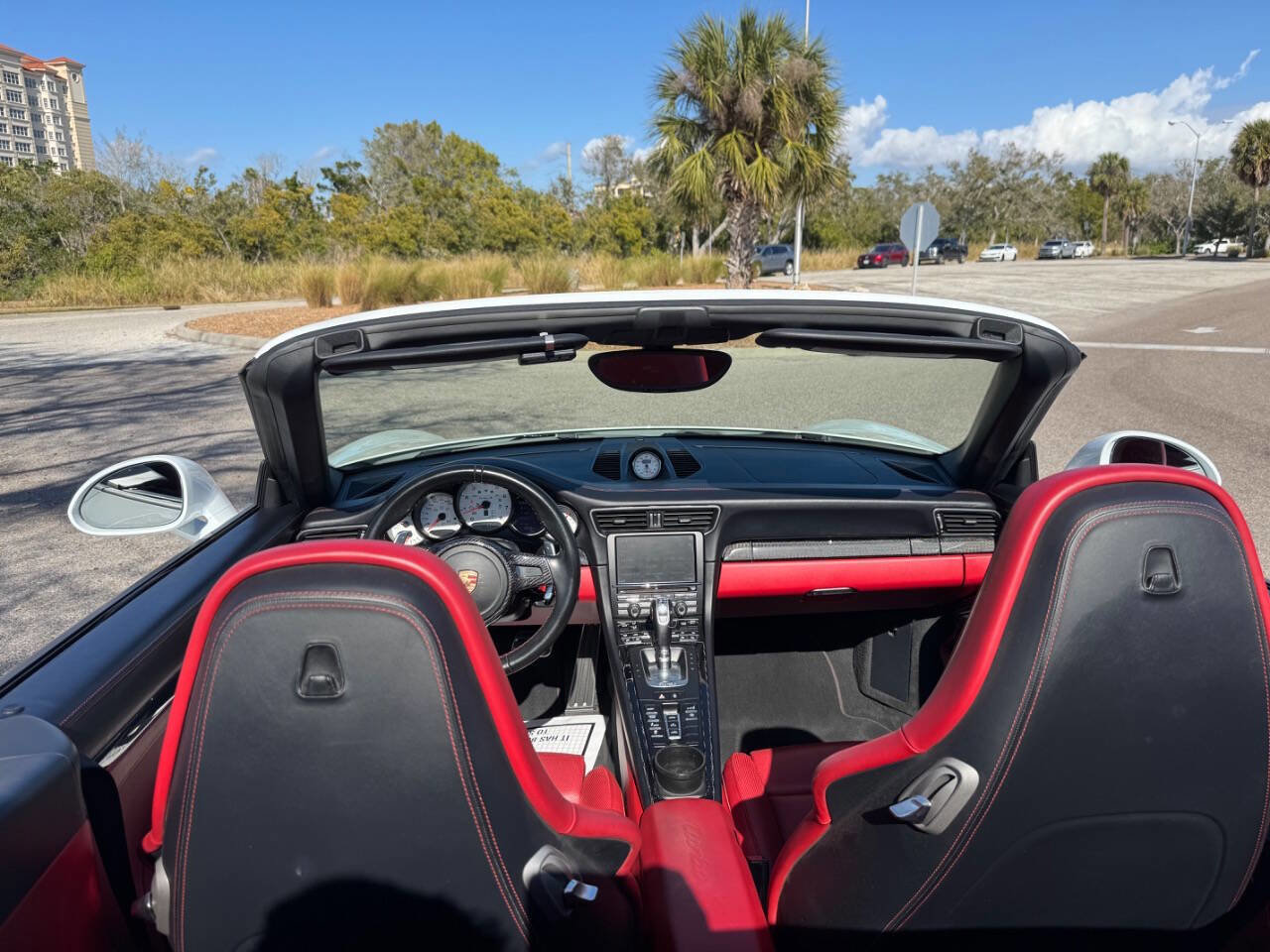 Used 2015 Porsche 911 Turbo S image 51