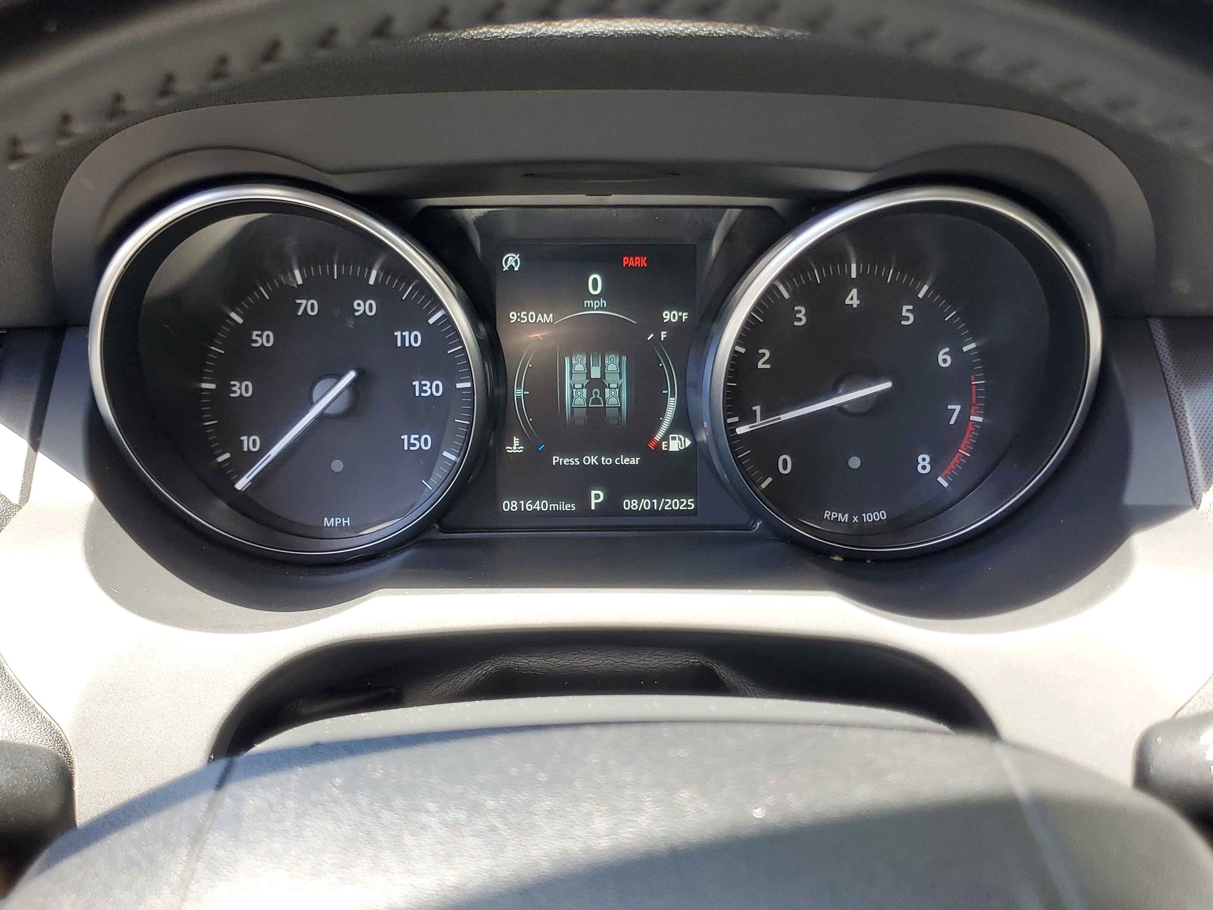 Used 2019 Land Rover Range Rover Evoque SE image 24