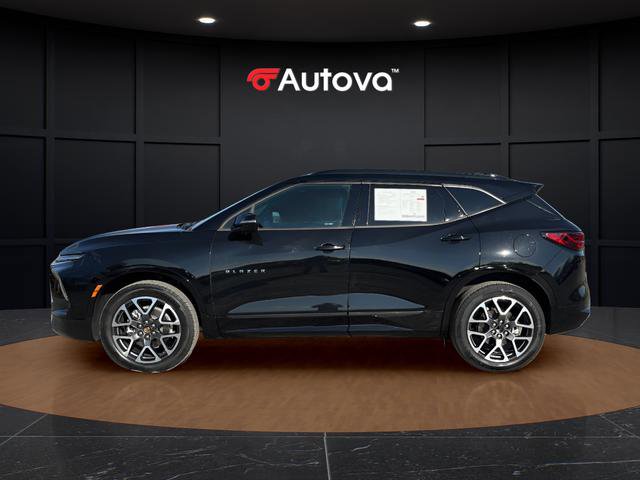 Used 2025 Chevrolet Blazer RS image 2